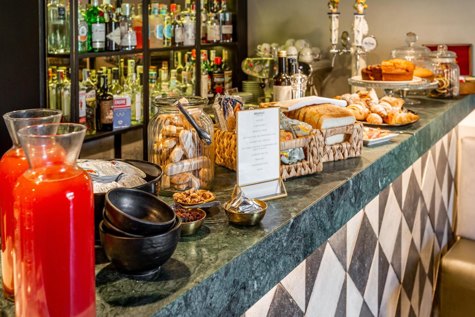 Hotel Parrasio Rome Exterior photo